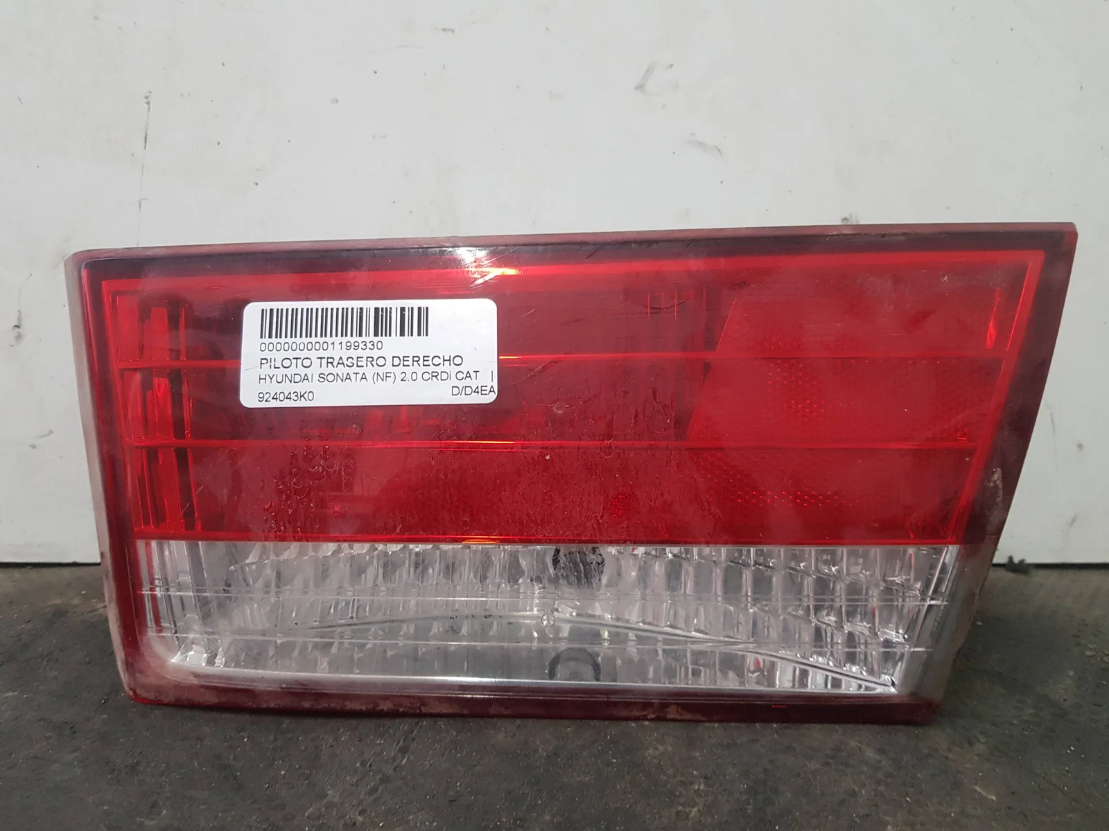 Foto de PILOTO TRASERO DERECHO HYUNDAI SONATA (NF) referencia 924043K0