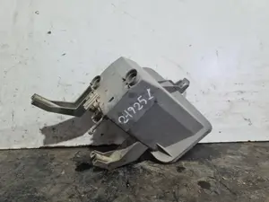 Foto de FARO ANTINIEBLA IZQUIERDO OPEL VECTRA B BERLINA referencia 90585029 foto 3