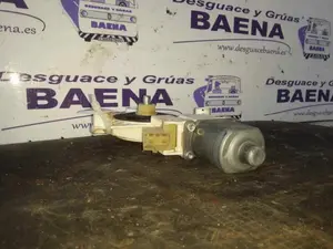 Foto de MOTOR ELEVALUNAS DELANTERO IZQUIERDO SIN MARCA SIN MODELO referencia A2048200142 foto 2