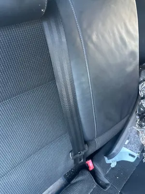 Foto de CINTURON SEGURIDAD TRASERO CENTRAL AUDI A3 SPORTBACK (8PA)