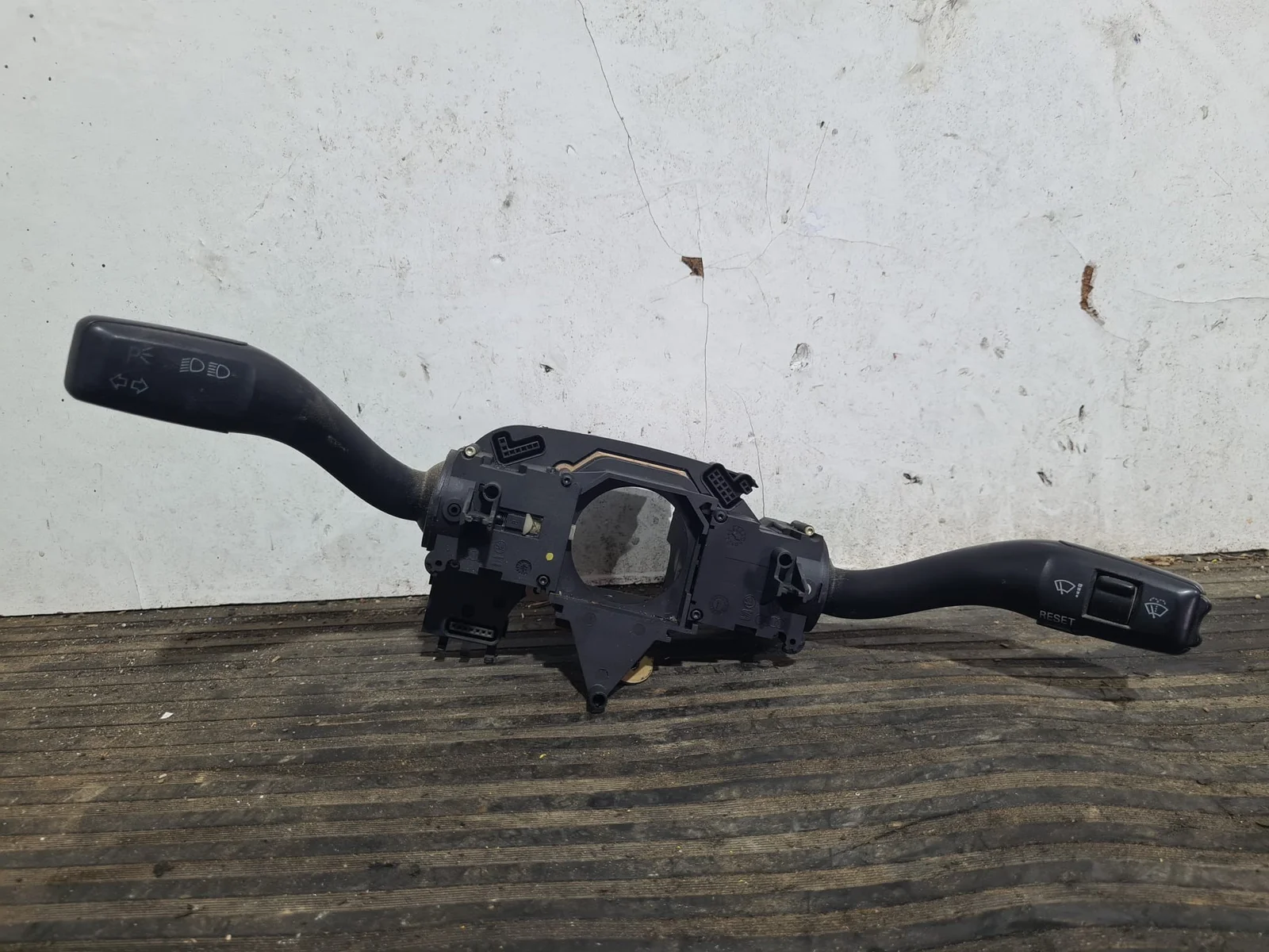 Foto de MANDO MULTIFUNCION AUDI A4 BERLINA (8E) referencia 8E0953549F