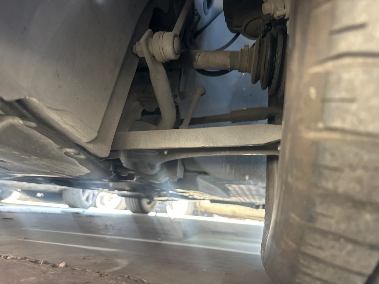 Foto de TRANSMISION DELANTERA IZQUIERDA VOLKSWAGEN GOLF V (1K1)(10.2003)