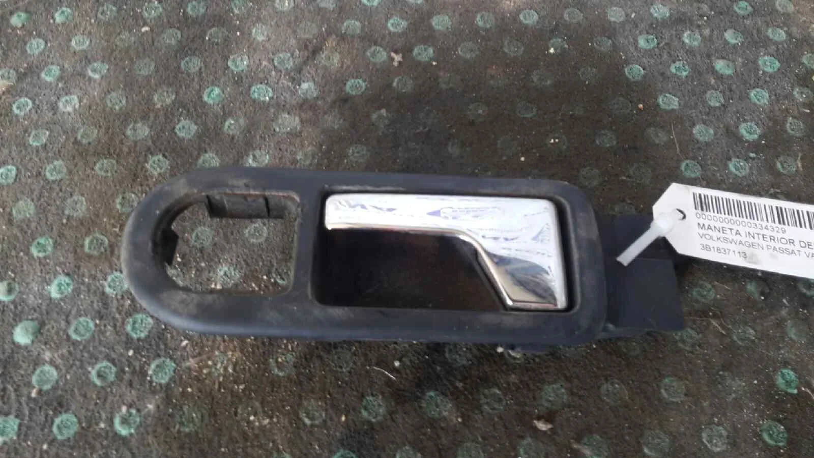Foto de MANETA INTERIOR DELANTERA IZQUIERDA SIN MARCA SIN MODELO referencia 3B1837113