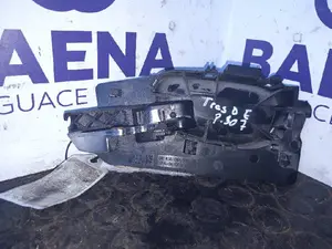 Foto de MANETA INTERIOR TRASERA DERECHA SIN MARCA SIN MODELO referencia 9643604477 foto 2