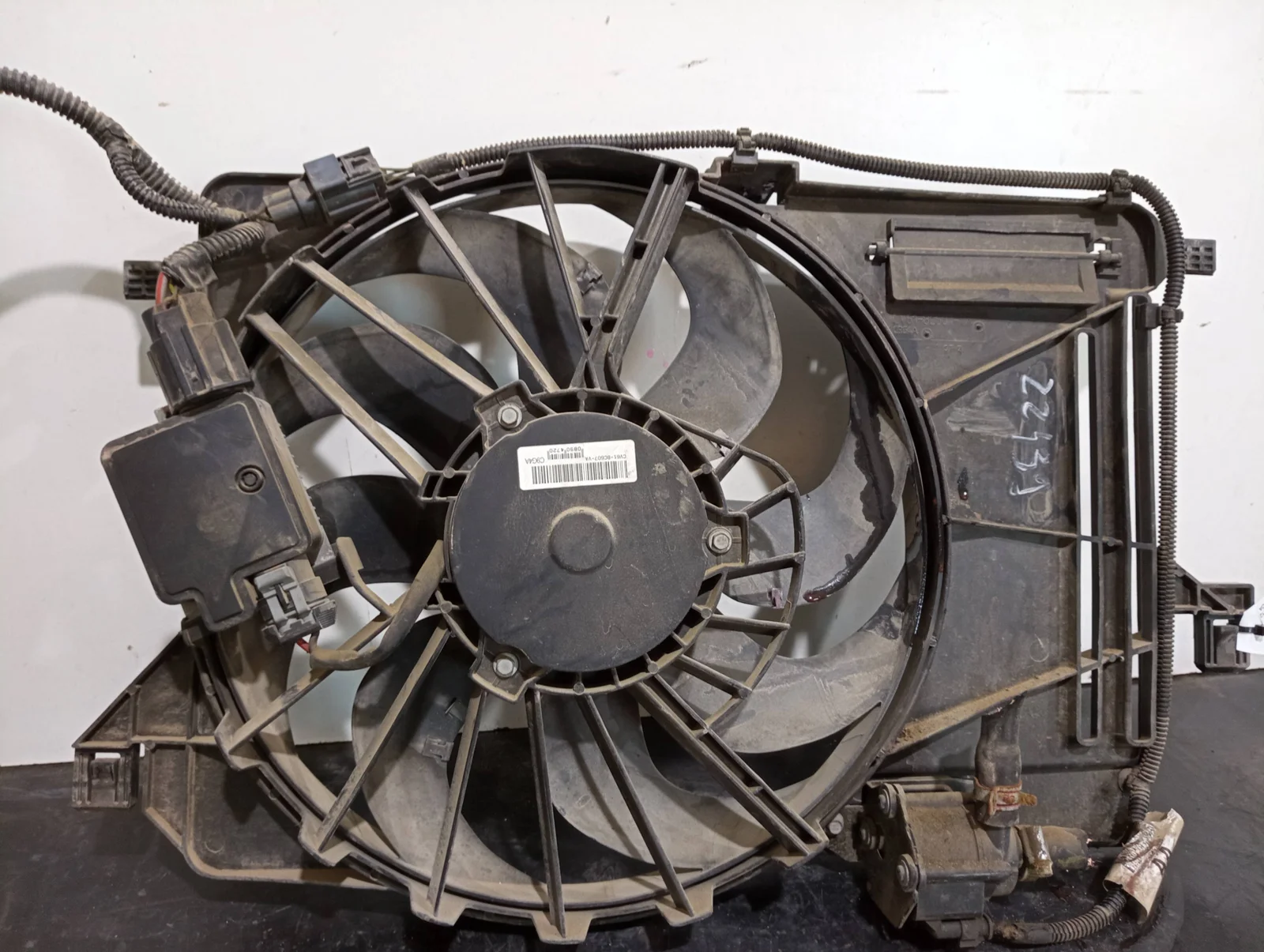 Foto de ELECTROVENTILADOR FORD FOCUS BERLINA (CB8) referencia CV618C607VA