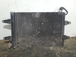 Foto de CONDENSADOR / RADIADOR AIRE ACONDICIONADO SEAT IBIZA (6L1) referencia 10404260308 foto 3