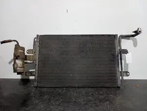 Foto de CONDENSADOR / RADIADOR  AIRE ACONDICIONADO SIN MARCA SIN MODELO referencia 1J0820411N