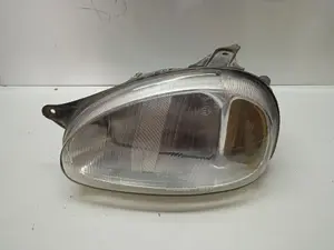 Foto de FARO IZQUIERDO OPEL CORSA B foto 1