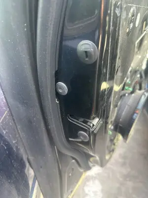 Foto de CERRADURA PUERTA DELANTERA IZQUIERDA VOLKSWAGEN GOLF V (1K1)(10.2003)