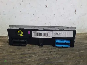 Foto de MANDO CLIMATIZADOR OPEL VECTRA C BERLINA referencia 13130001 foto 4