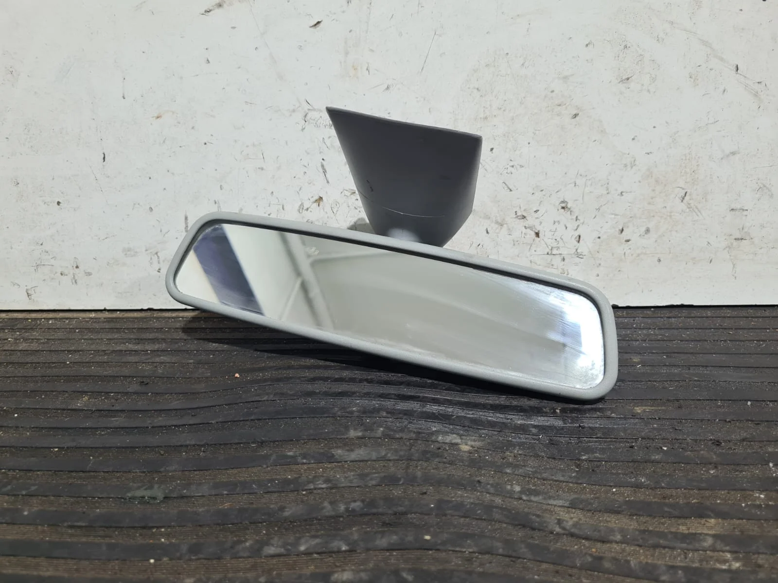 Foto de RETROVISOR INTERIOR MERCEDES-BENZ CLK (BM 208) COUPE referencia 2088100117