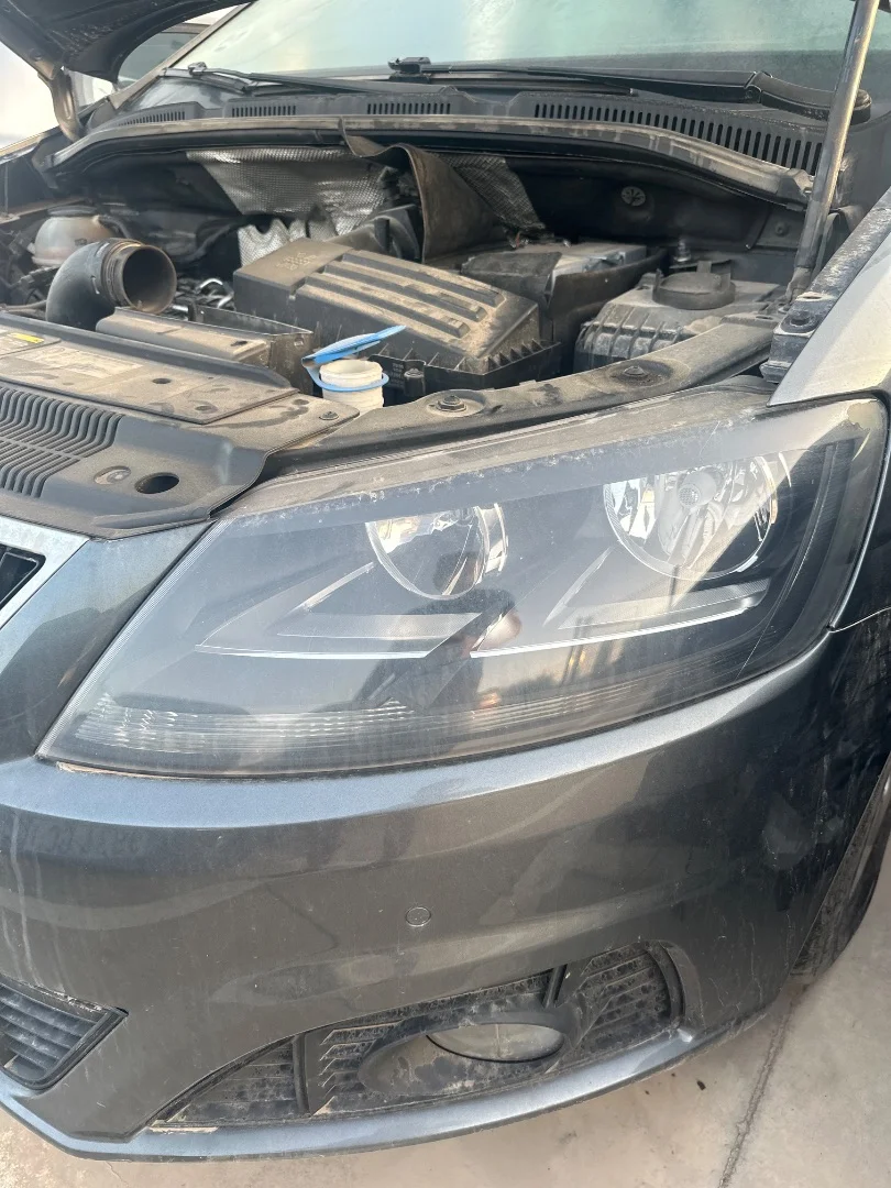 Foto de FARO IZQUIERDO SEAT ALHAMBRA (710)