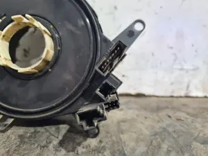Foto de ANILLO AIRBAG BMW SERIE 5 BERLINA (E60) referencia 697639402 foto 3