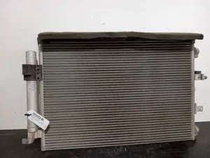Foto de CONDENSADOR / RADIADOR  AIRE ACONDICIONADO FORD FOCUS BERLINA (CB8) referencia M134807