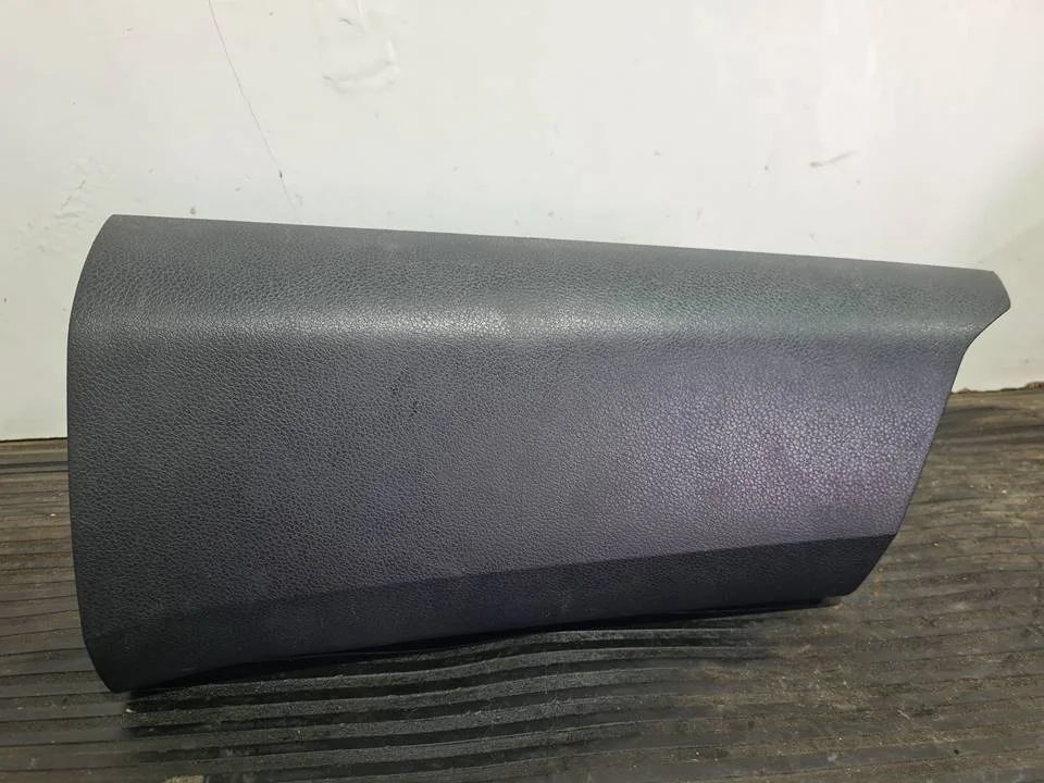 Foto de GUANTERA PEUGEOT EXPERT FURGÓN referencia 98082417ZD