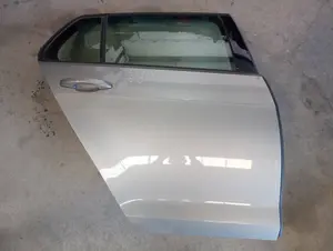 Foto de PUERTA TRASERA DERECHA VOLKSWAGEN SIN MODELO