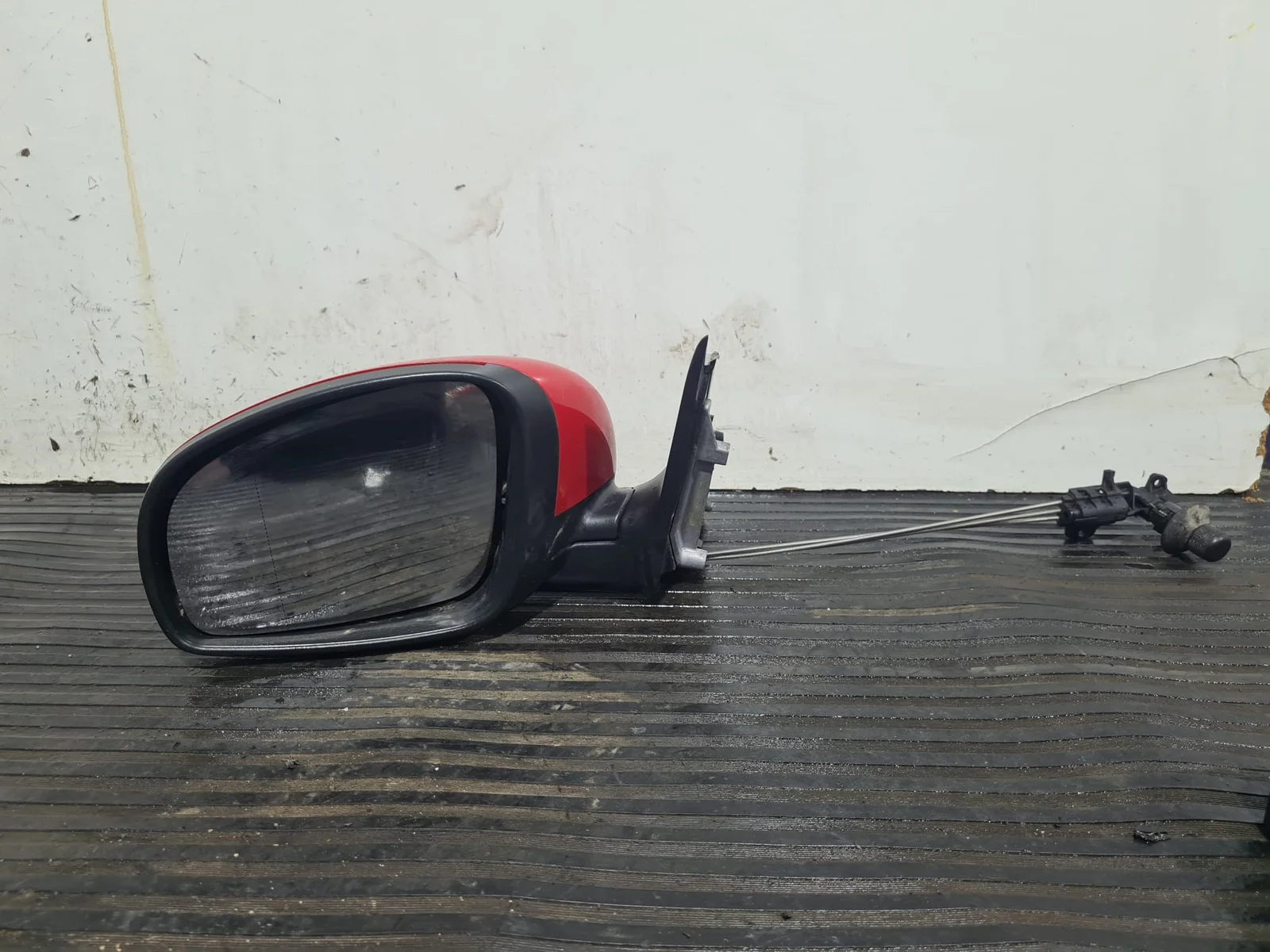 Foto de RETROVISOR IZQUIERDO SKODA FABIA (5J2) referencia 103851