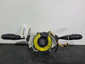 Foto de MANDO MULTIFUNCION MITSUBISHI COLT CZ3 BERL. 3 (Z30) referencia 8600A235XA