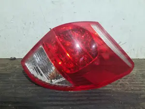 Foto de PILOTO TRASERO DERECHO TOYOTA RAV4 (A3)