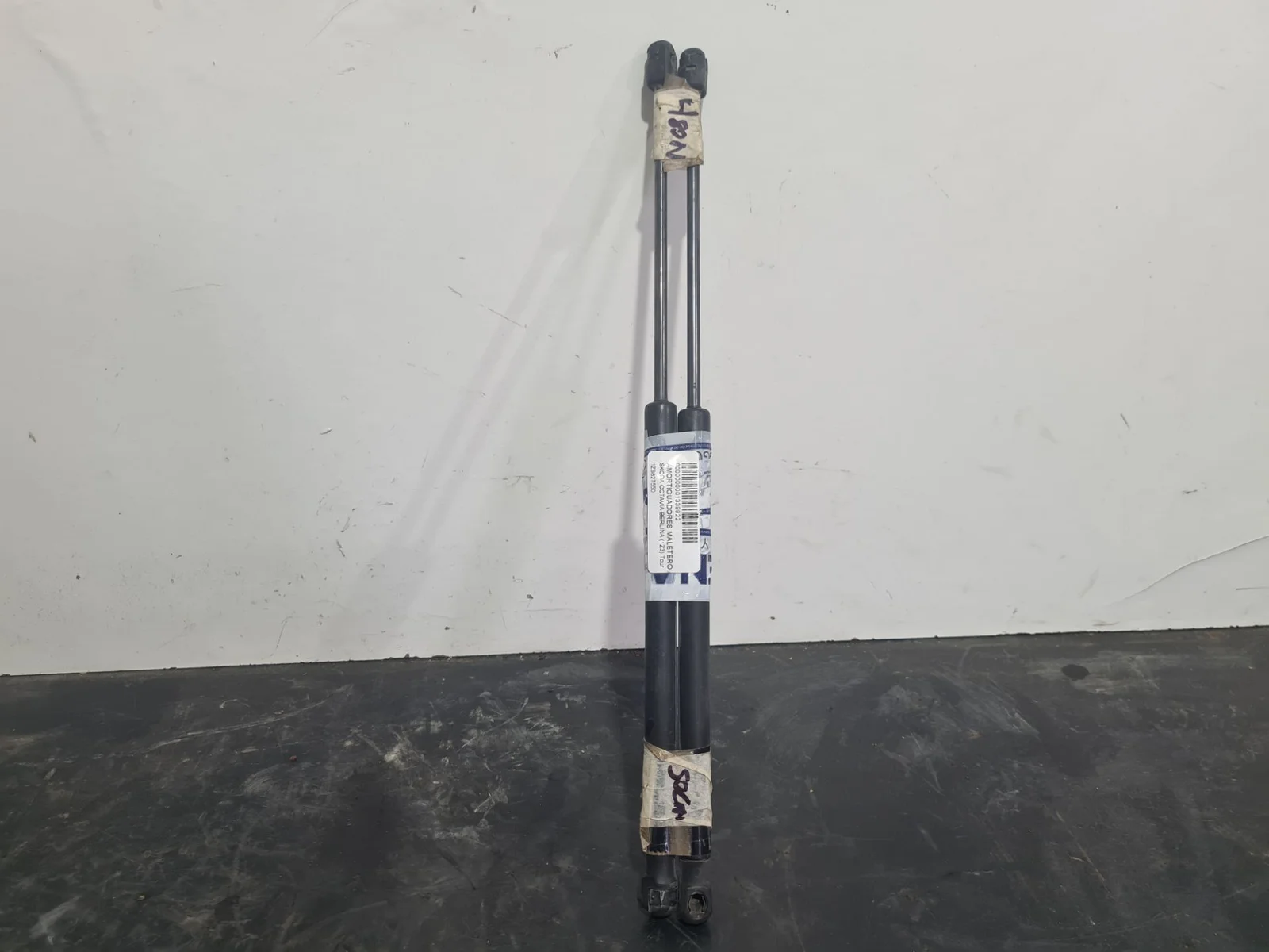Foto de AMORTIGUADORES MALETERO / PORTON SIN MARCA SIN MODELO referencia 1Z9827550