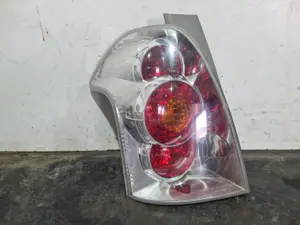 Foto de PILOTO TRASERO IZQUIERDO TOYOTA COROLLA VERSO (R1)