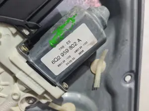 Foto de ELEVALUNAS DELANTERO IZQUIERDO SEAT IBIZA (6L1) referencia 6Q2959802A foto 6