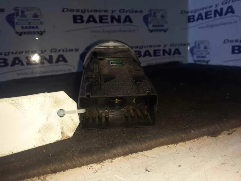 Foto de MANDO LUCES SIN MARCA SIN MODELO referencia 3B0941531A