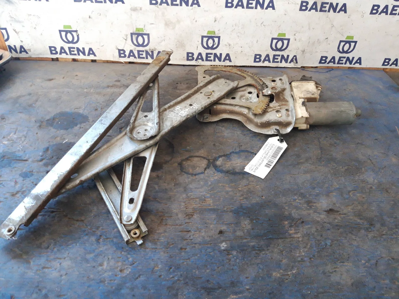 Foto de ELEVALUNAS DELANTERO IZQUIERDO TOYOTA COROLLA (E12) referencia 0130822031