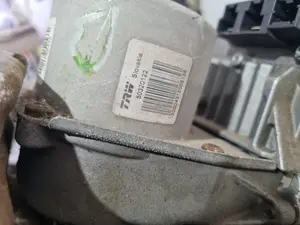 Foto de COLUMNA DIRECCION RENAULT CLIO III referencia 8200826807A foto 6