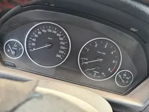 Foto de CUADRO INSTRUMENTOS BMW SERIE 3 FAMILIAR (F31)