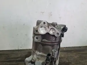 Foto de COMPRESOR AIRE ACONDICIONADO RENAULT CLIO V referencia 077118043B5 foto 5