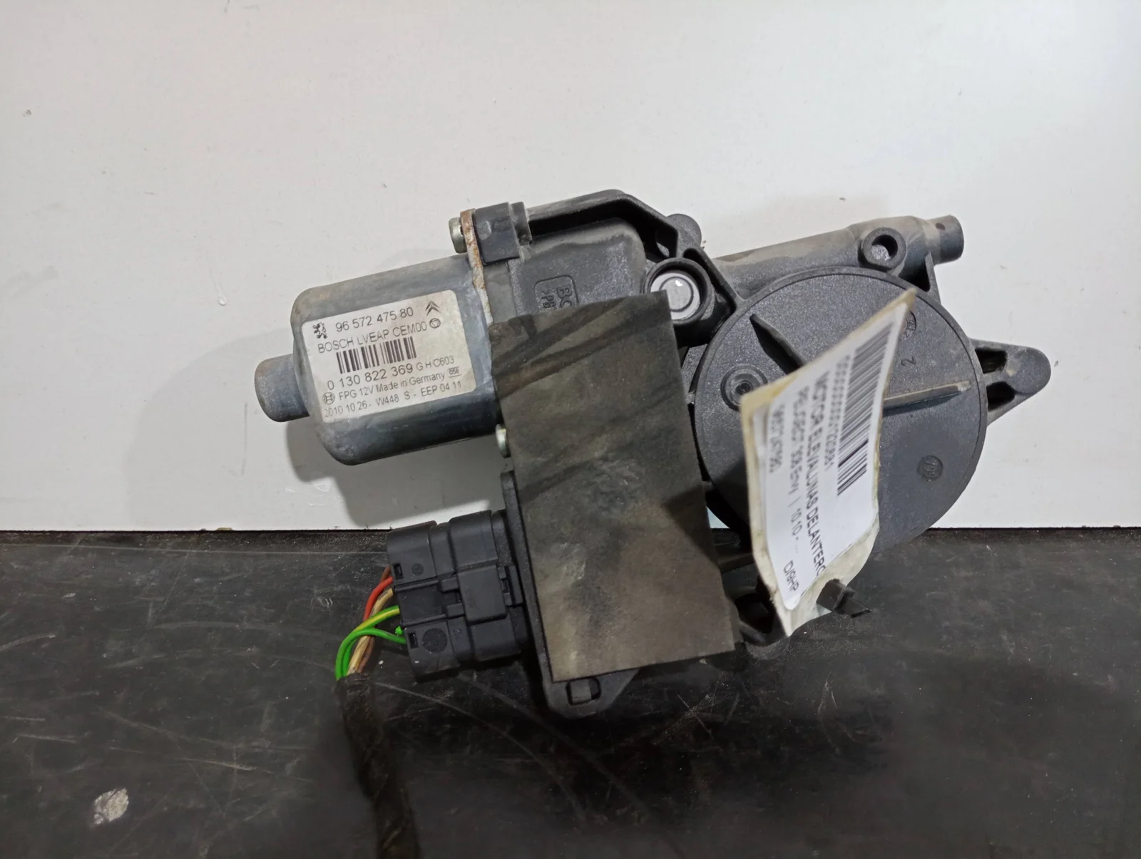 Foto de MOTOR ELEVALUNAS DELANTERO DERECHO PEUGEOT 308 referencia 9657247580