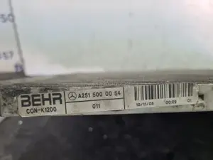 Foto de CONDENSADOR / RADIADOR AIRE ACONDICIONADO MERCEDES-BENZ CLASE ML (BM 164) referencia A2515000054 foto 3