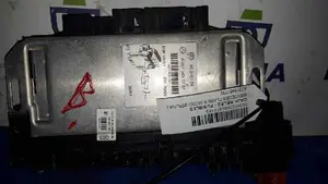 Foto de CAJA RELES / FUSIBLES SIN MARCA SIN MODELO referencia A0315451732 foto 1