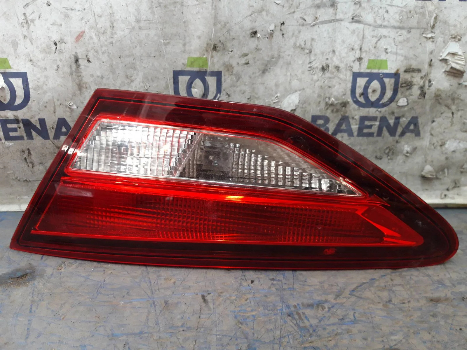 Foto de PILOTO TRASERO DERECHO SEAT LEON SC (5F5) referencia 5F0945094D