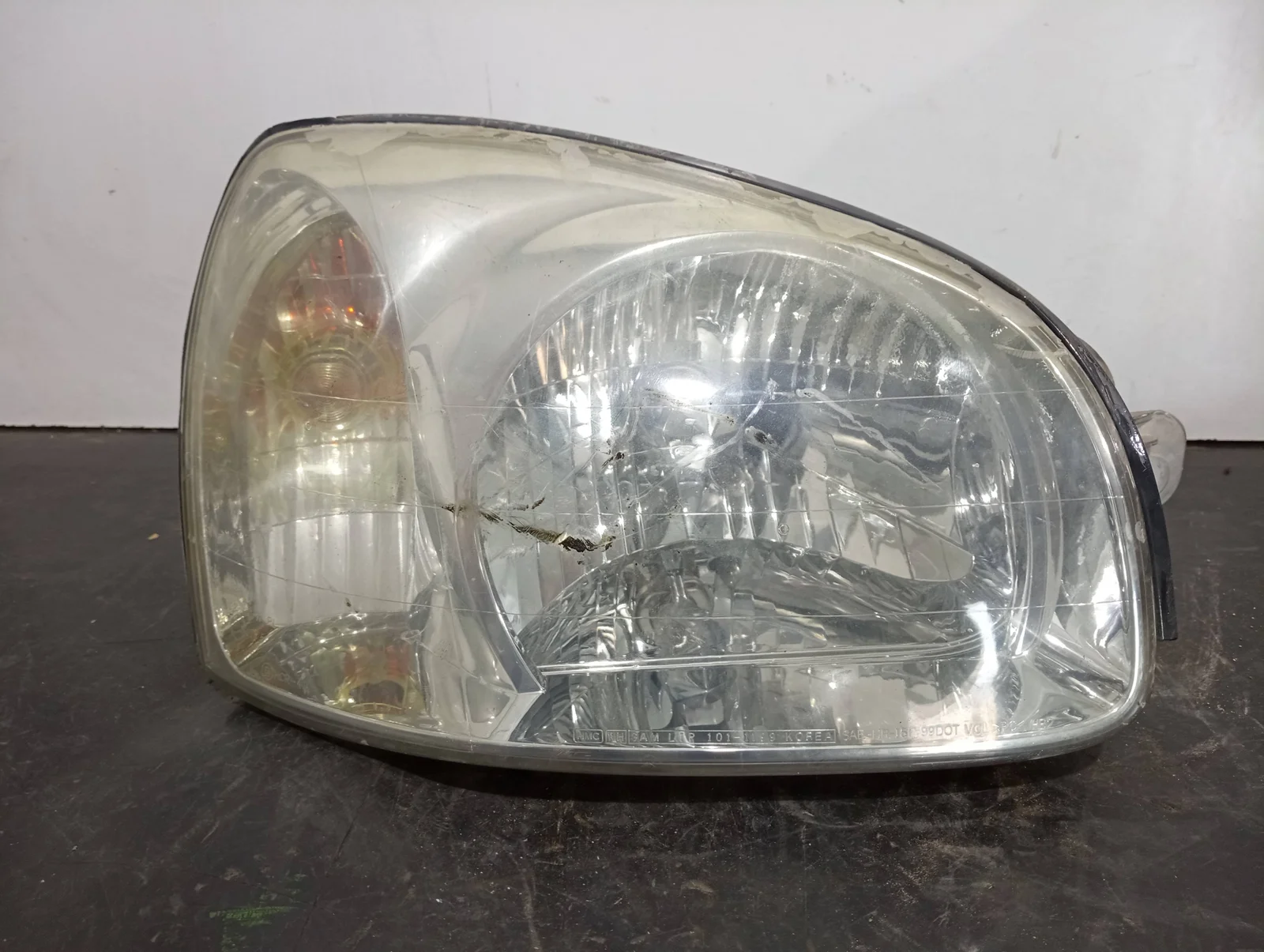 Foto de FARO DERECHO HYUNDAI SANTA FE (SM)