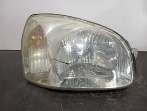Foto de FARO DERECHO HYUNDAI SANTA FE (SM)