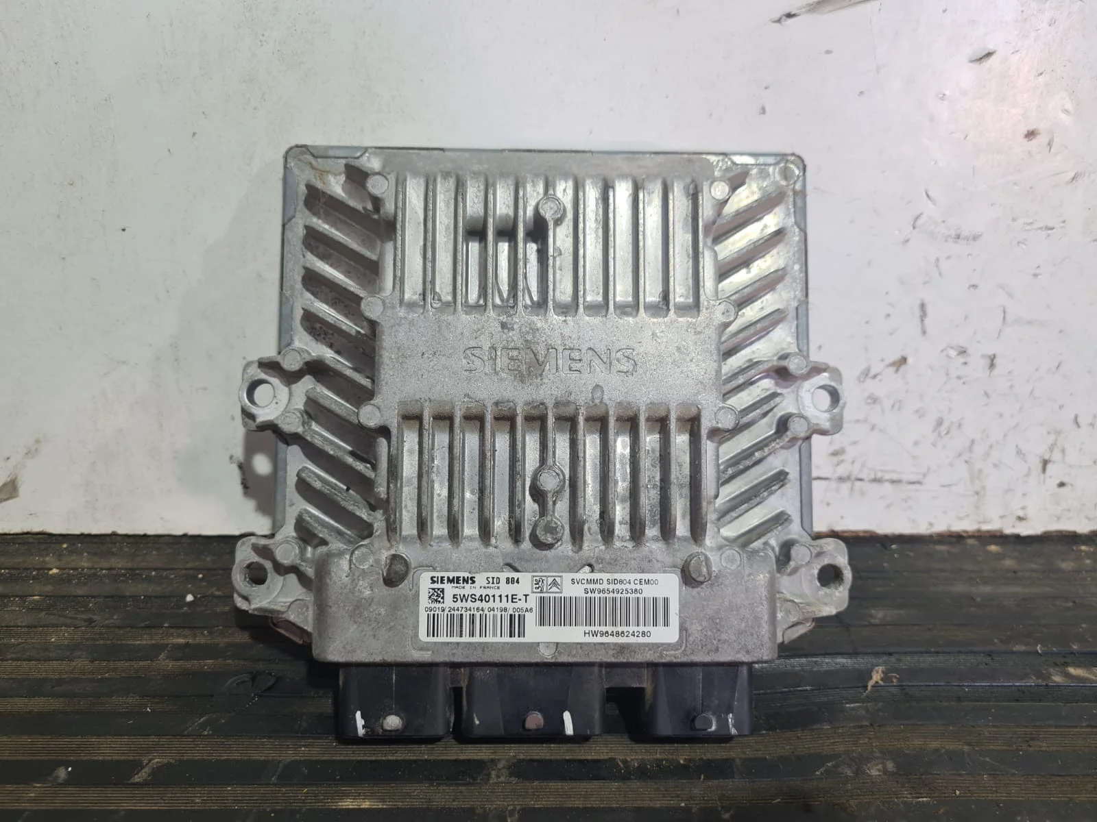 Foto de CENTRALITA MOTOR UCE CITROEN C3 referencia 9648624280