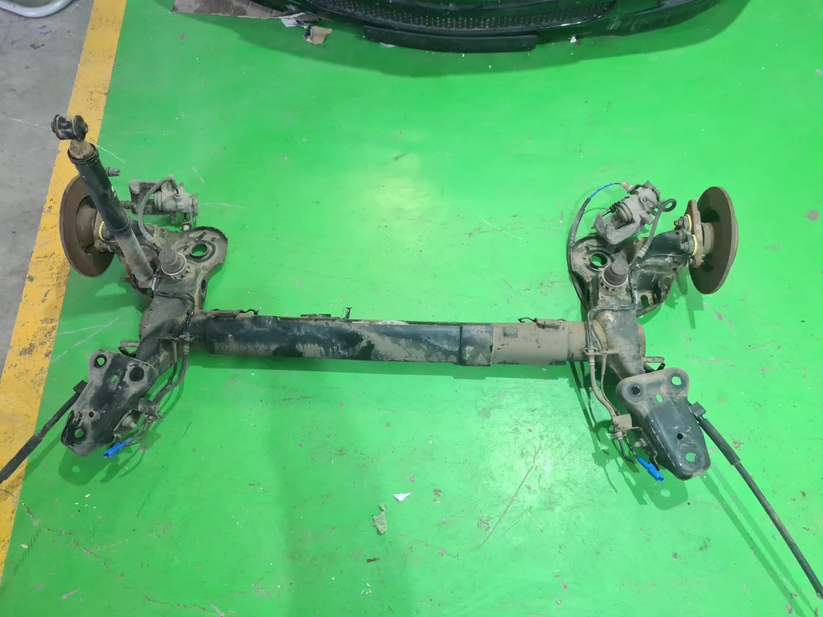 Foto de EJE TRASERO PEUGEOT 2008