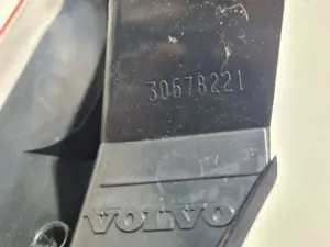 Foto de PILOTO TRASERO DERECHO VOLVO XC90 referencia 30678221 foto 2