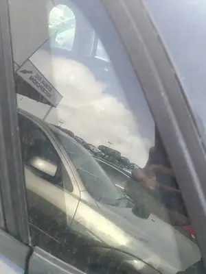Foto de LUNA CUSTODIA TRASERA IZQUIERDA CITROEN C4 BERLINA