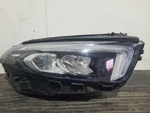 Foto de FARO DERECHO MERCEDES-BENZ CLASE A (BM 177) referencia A1779064803 foto 1
