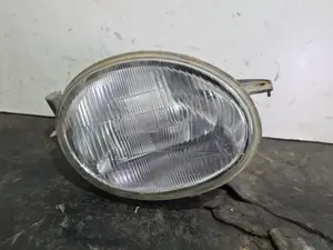 Foto de FARO DERECHO TOYOTA COROLLA (E11)