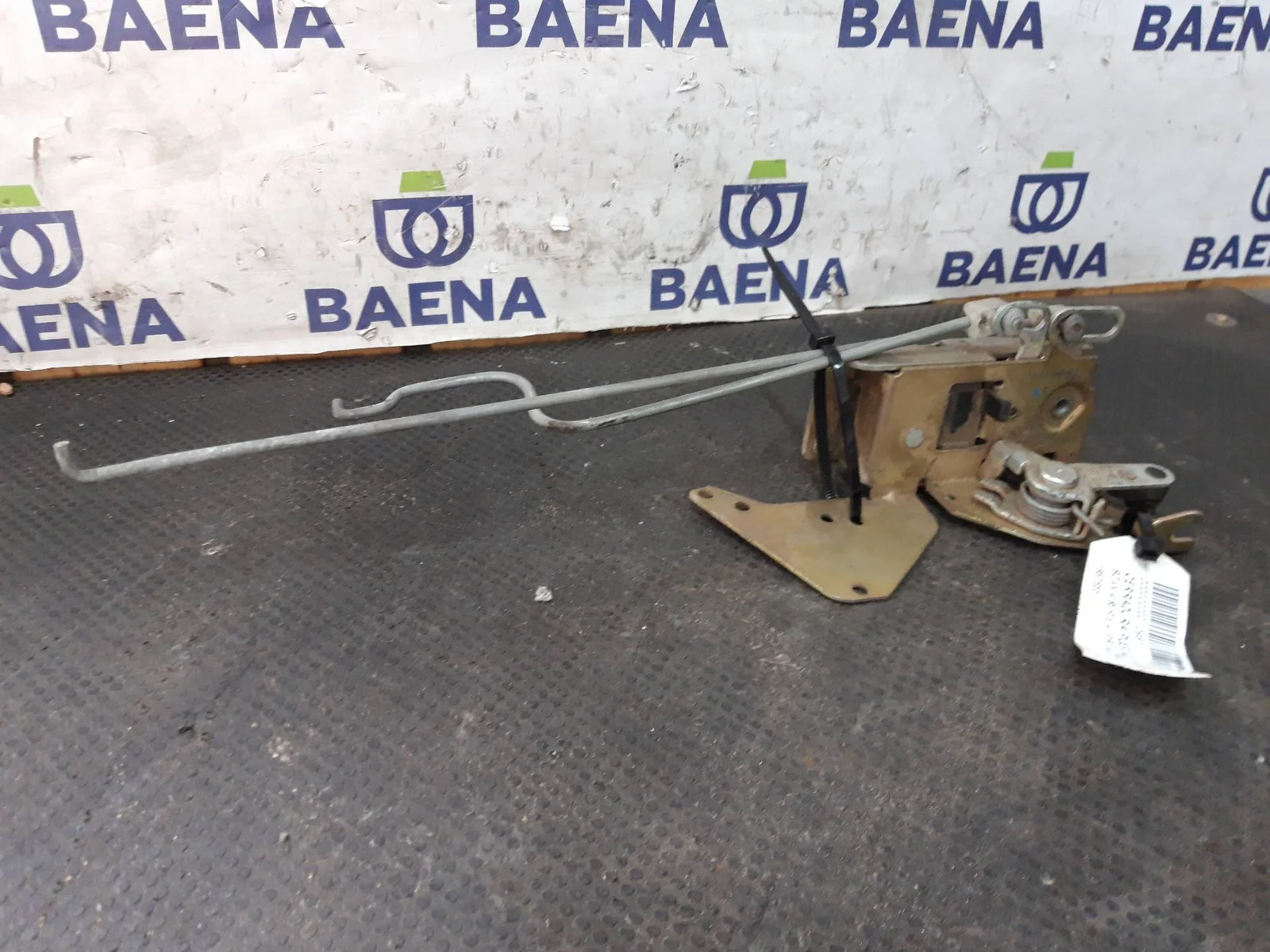 Foto de CERRADURA PUERTA DELANTERA DERECHA SIN MARCA SIN MODELO referencia 1867655