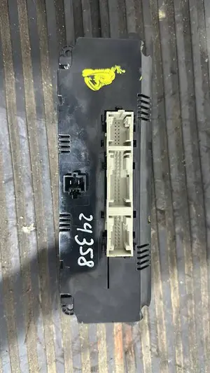Foto de MANDO CALEFACCION / AIRE ACONDICIONADO MERCEDES-BENZ CLASE ML (BM 164) referencia A2518207989 foto 2