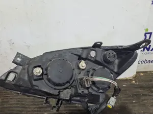 Foto de FARO DERECHO CITROEN C5 BERLINA referencia 9632664780 foto 2