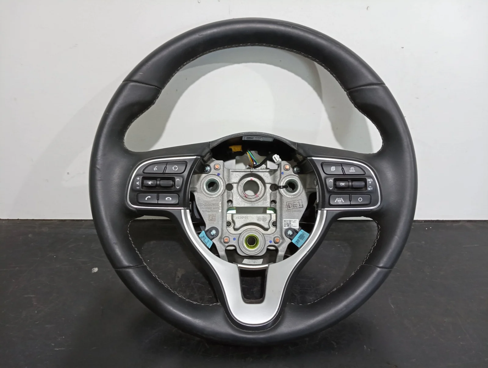 Foto de VOLANTE KIA NIRO (DE) referencia 56114O4000