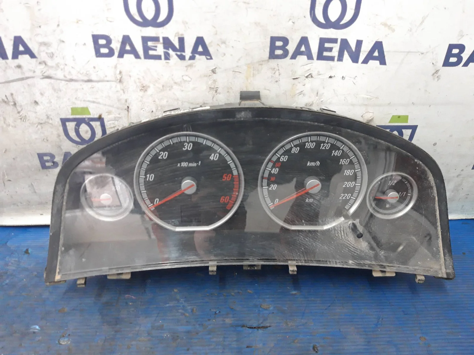 Foto de CUADRO INSTRUMENTOS OPEL VECTRA C BERLINA referencia 24402320XJ