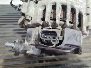 Foto de ALTERNADOR HYUNDAI I30 (FD) referencia 373002A600 foto 2