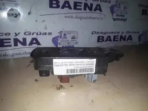 Foto de MANDO ELEVALUNAS DELANTERO IZQUIERDO RENAULT MEGANE II BERLINA 5P foto 1